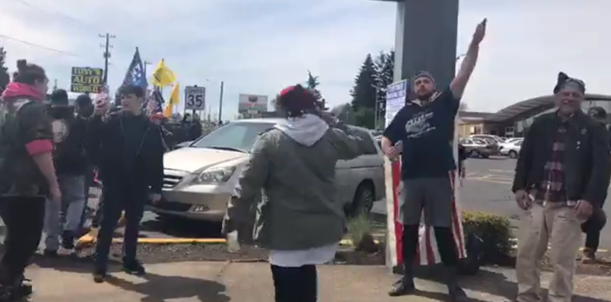 Neo-nazi and alleged murderer Jeremy Christian throws a Roman Salute at Patriot Prayer’s 4/29 