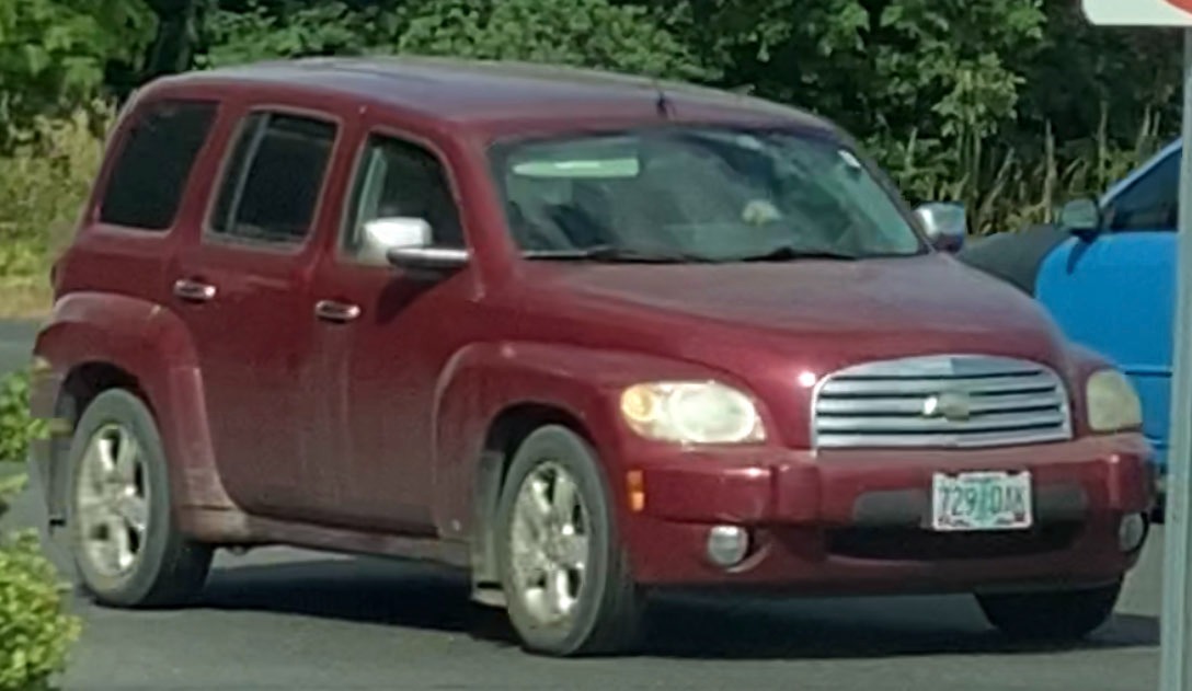 Picture of a red 2007 Chevrolet HHR with Oregon plates 729 DAK that Casey uses for work.